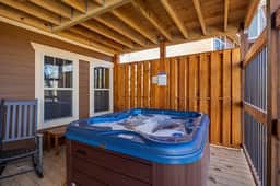 Luna Bear Lodge