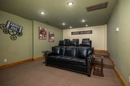 Luna Bear Lodge