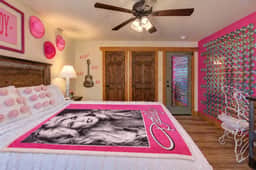 Luna Bear Lodge - Image 5