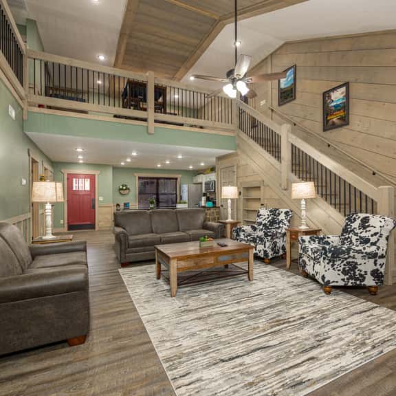 Smoky Pines Chalet - Image 1